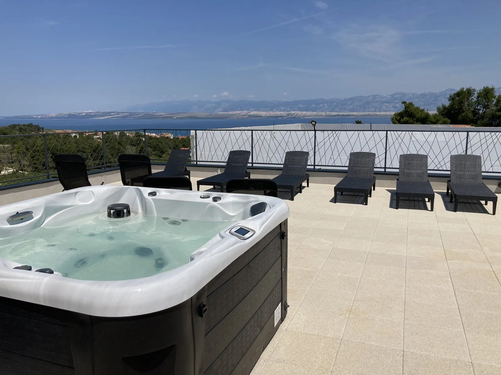 King Apartman Vir Sziget