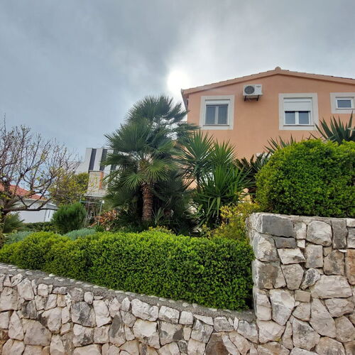 Apartments Mladen Okrug Gornji  3