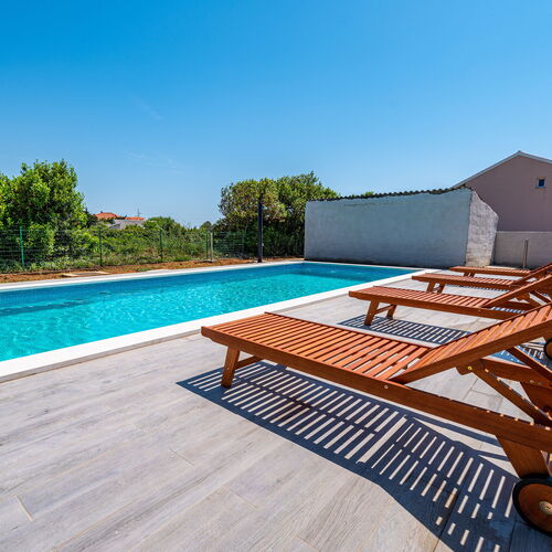 Apartments Nikola Nin  3