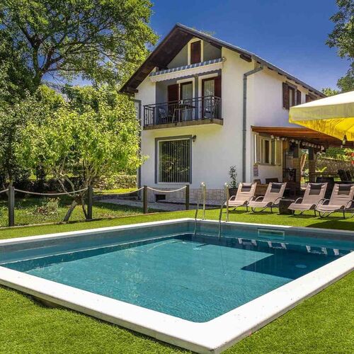 House Green valley Grižane