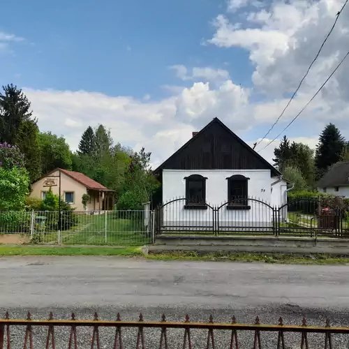 Őrségi Kastélydombi Kistücsök Vendégházak Hegyhátszentmárto 001 kép