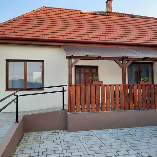 Szarkafészek Vendégház Jánd 001 kép