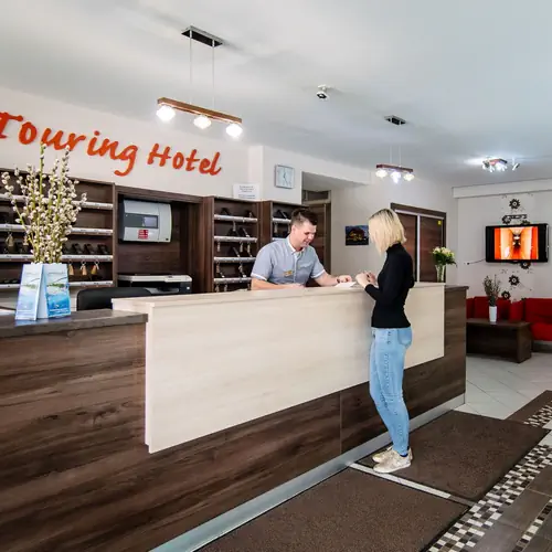 Touring Hotel recepci&oacute;