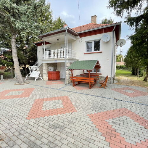 Hunyadi Nyaraló Balatonkeresztúr  2