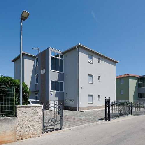 Apartment Adria Okrug Gornji  3