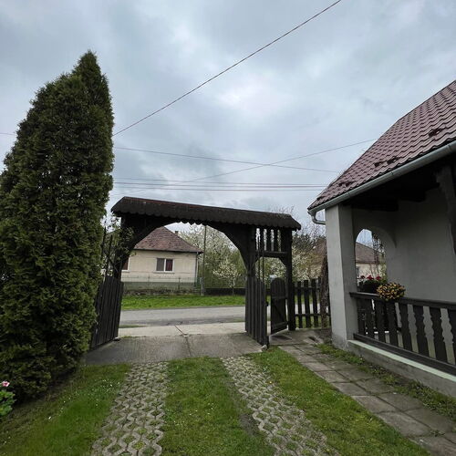 Udvar