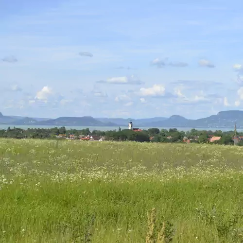 Kányavár Apartman Balatonkeresztúr