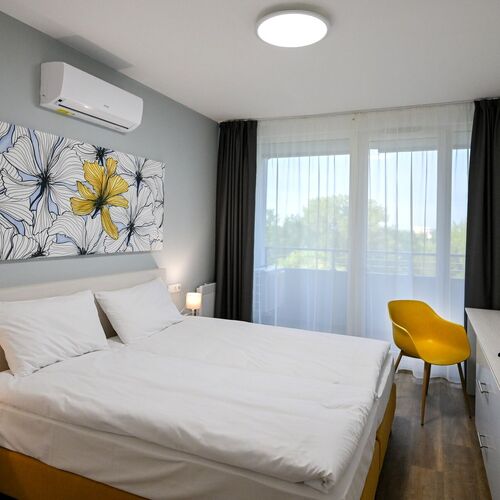 Standard k&eacute;t&aacute;gyas szoba