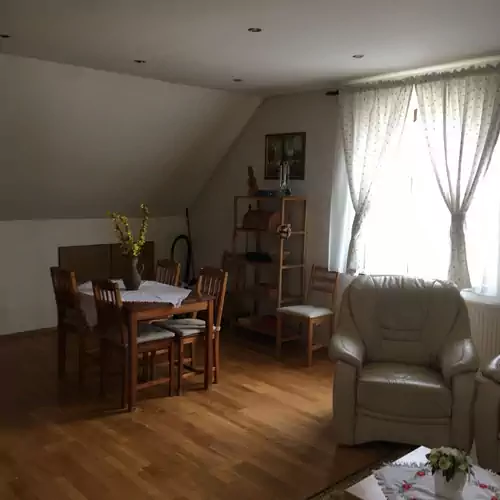 CsaládiHáz Apartman Nagyvázsony 004 kép