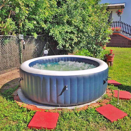 Jacuzzi