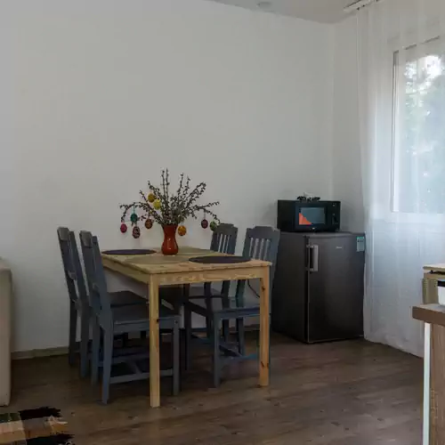 H22 Apartman Eger 002 kép