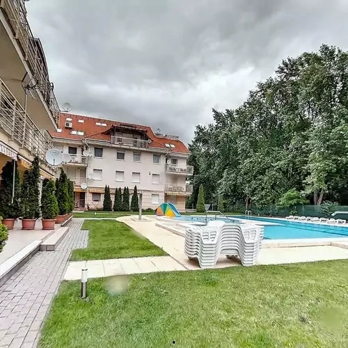 Eszti Wellness Apartman Hajdúszoboszló 006 kép