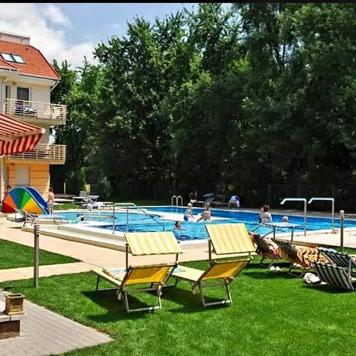 Eszti Wellness Apartman Hajdúszoboszló 004 kép