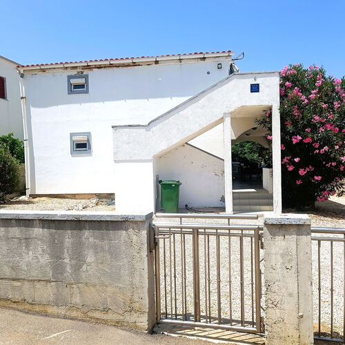Apartments Babici Vir  4