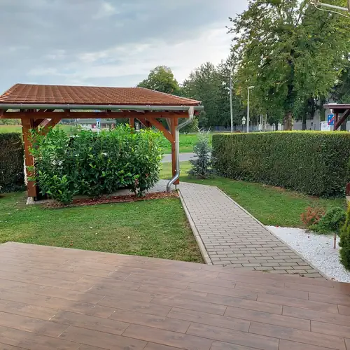 Zafír Apartman Lenti 002 kép