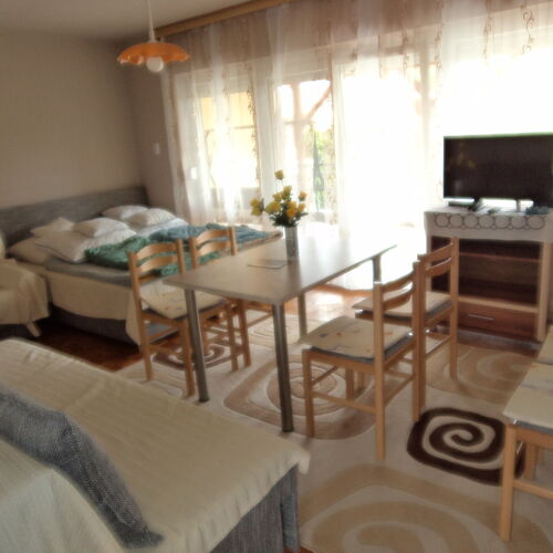 Éva Apartman Csopak  2