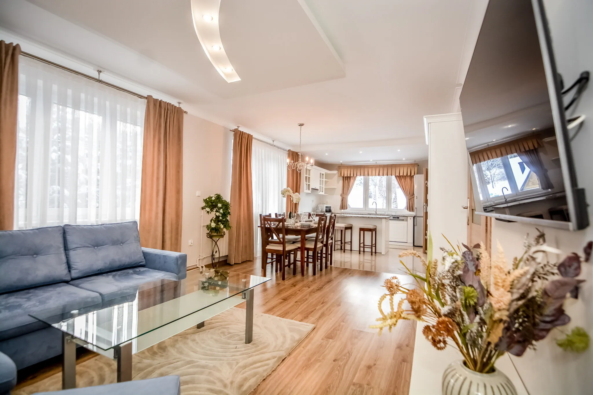 Apartament- Noclegi Handzel Ratułów
