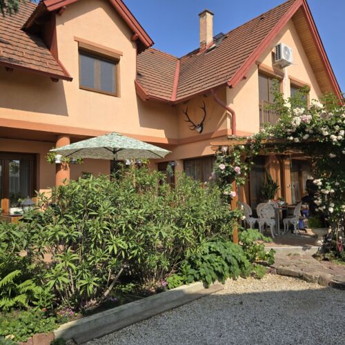 Fenyő Apartman Keszthely  2