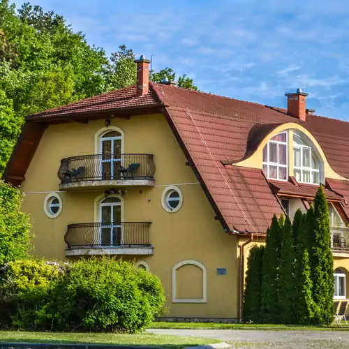 Villa Apartmanházak Egerszalók 002 kép