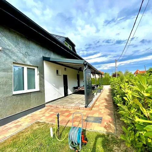 Peter & Roza Modern Apartmanház Balatonmáriafürdő 004 kép