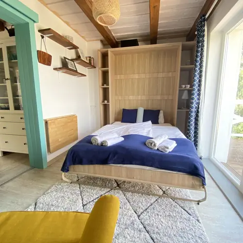 Nappali, lehajthat&oacute; &aacute;ggyal