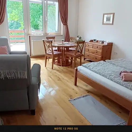 Szoba Rosa (f&ouml;ldszint)