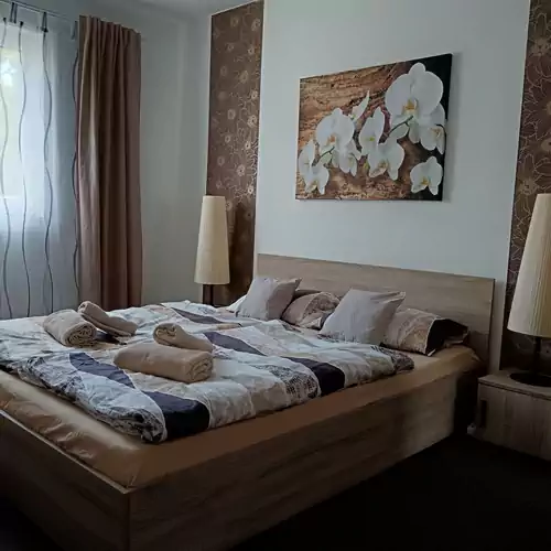 Sárgarigó 4 Pihenőház Tiszafüred 003 kép