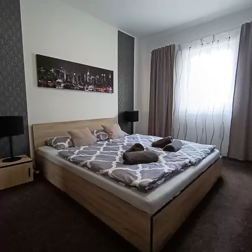 Sárgarigó 4 Pihenőház Tiszafüred 004 kép