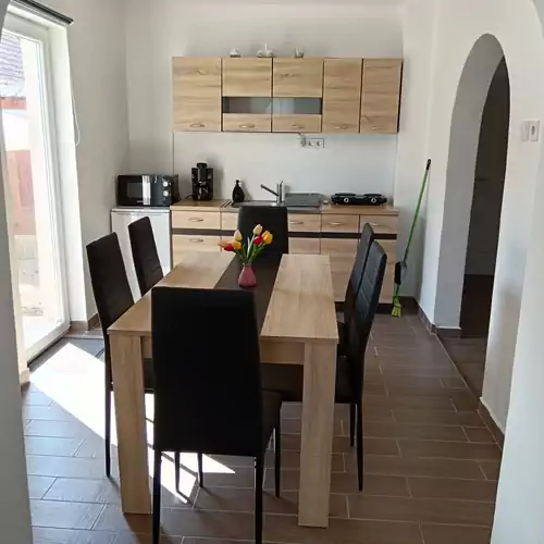 Sárgarigó 4 Pihenőház Tiszafüred 008 kép