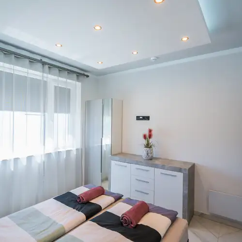Roni Apartmanok Siófok 038 kép