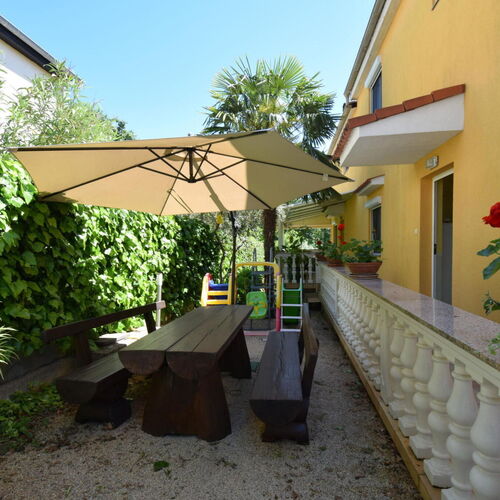 Apartmani Jelica Njivice  4