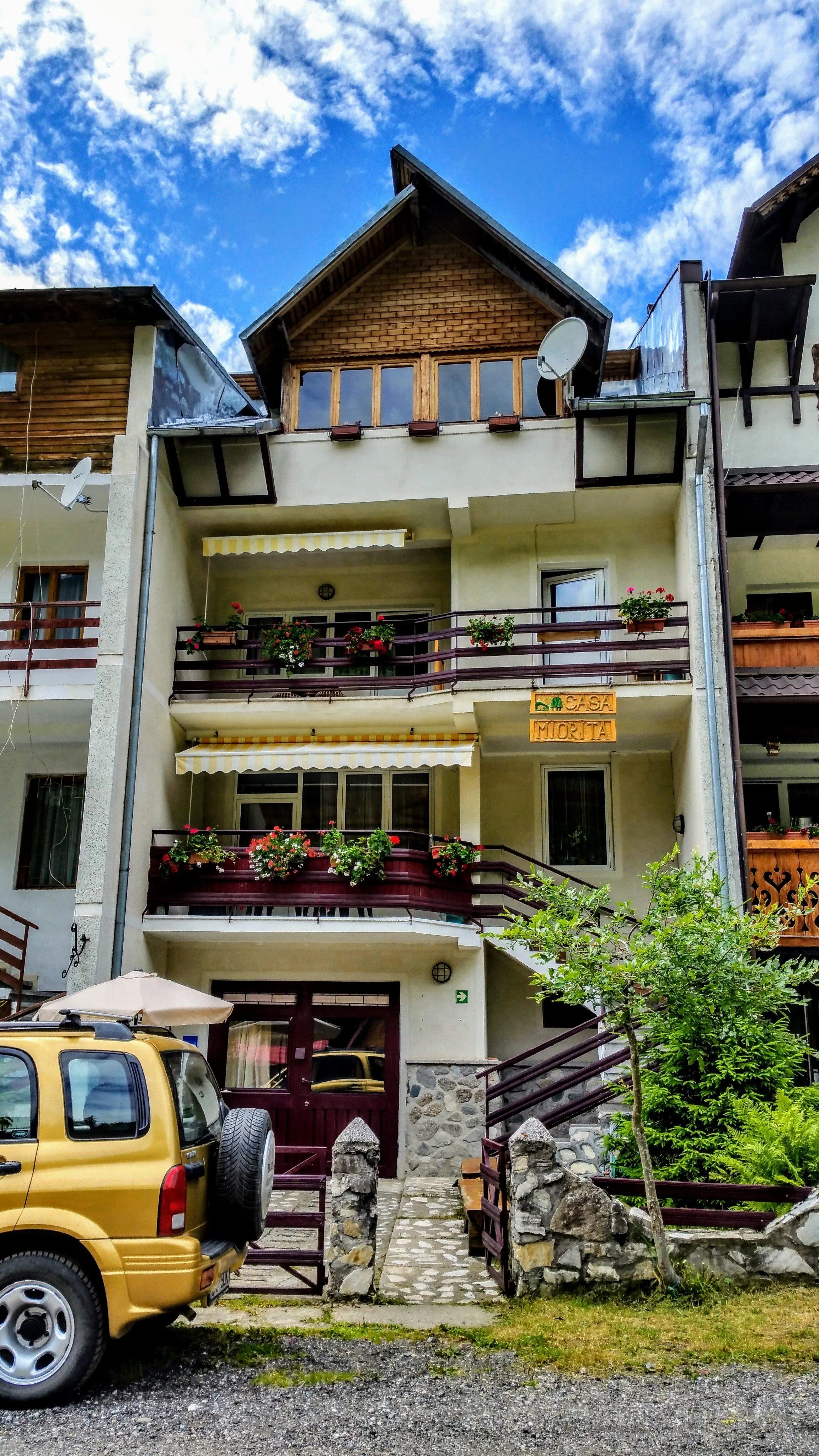 Casa Miorita Arefu