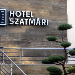 Hotel Szatmári & Étterem Jászberény