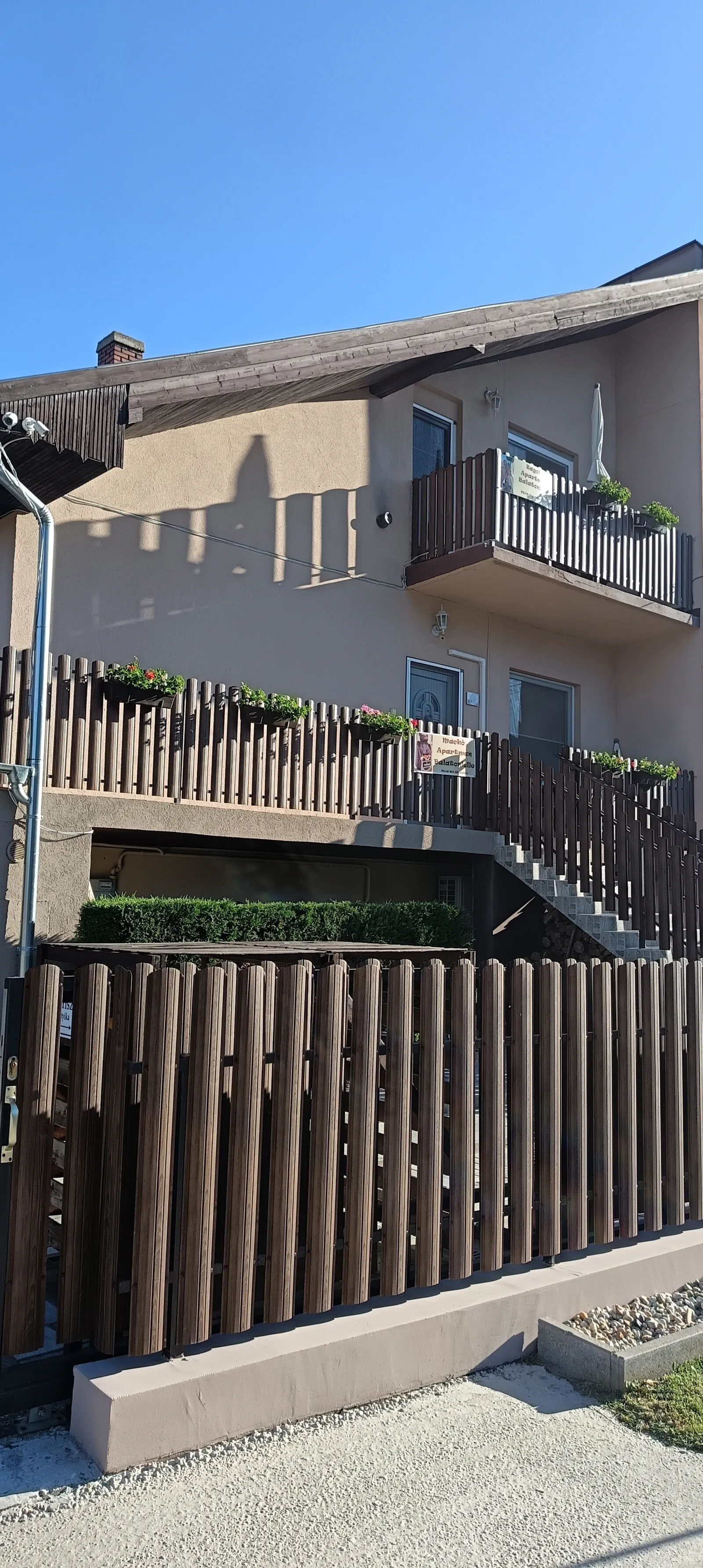 Mackó és Bagoly Apartmanok Balatonlelle