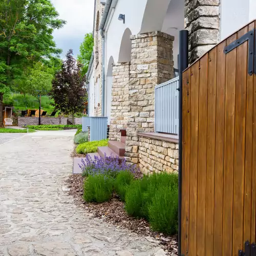 Deres Apartmanház Lókút 004 kép