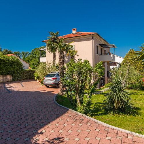 Apartmani Katja Njivice  4