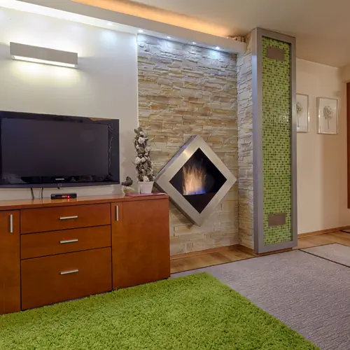 Kominek ekologiczny w salonie