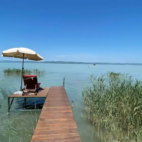 104 - Balatonszárszó Vízparti Luxus Nyaraló 004 kép