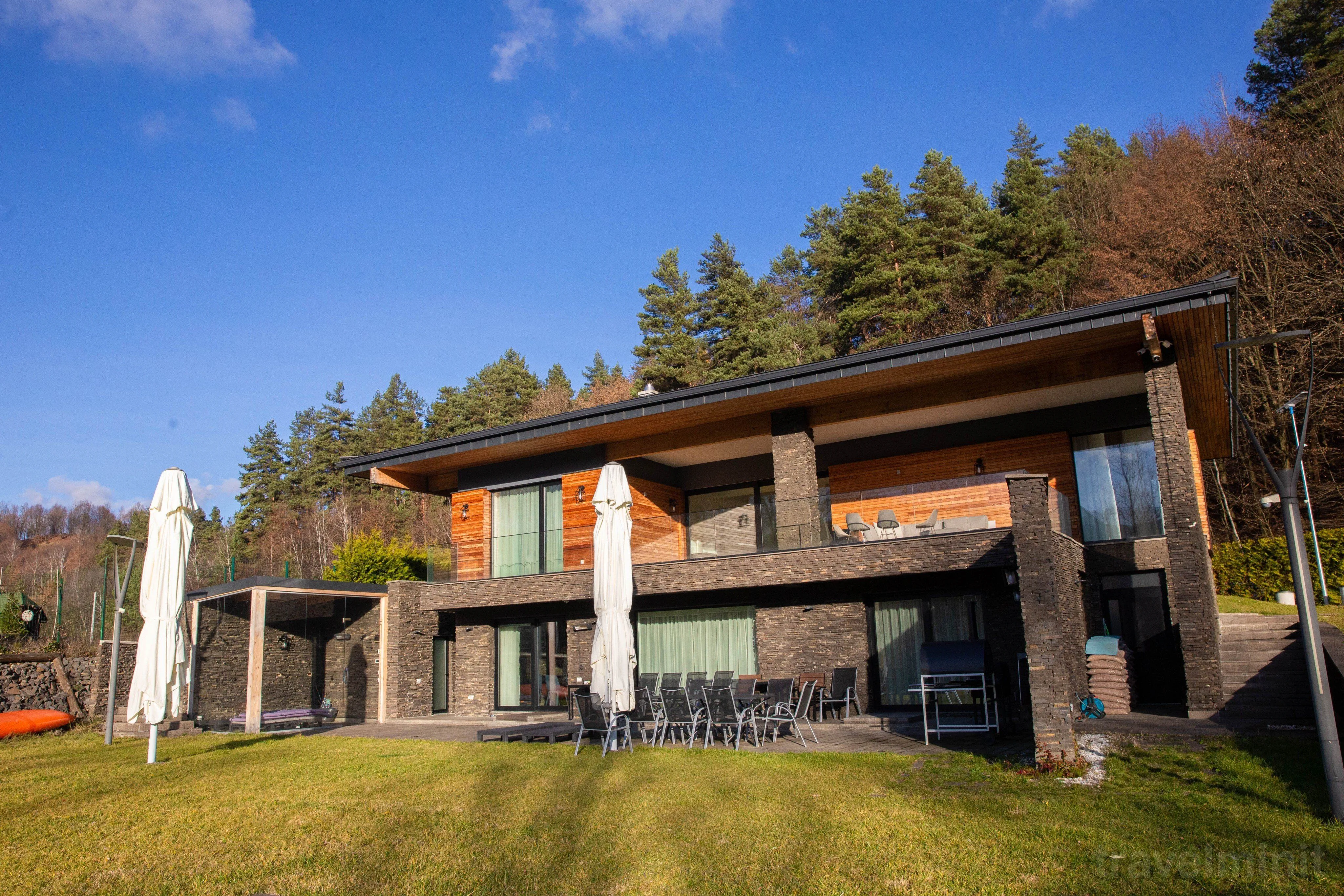 Vila ESCAPE - Pe Malul Lacului Firiza