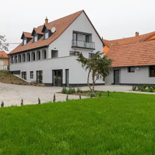 Villa Bérc Egerszalók 002 kép