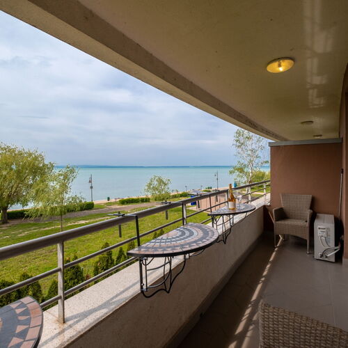 MF Club 218 D1/1 Wellness Apartment Siófok  2