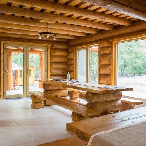 Living si loc de servit masa