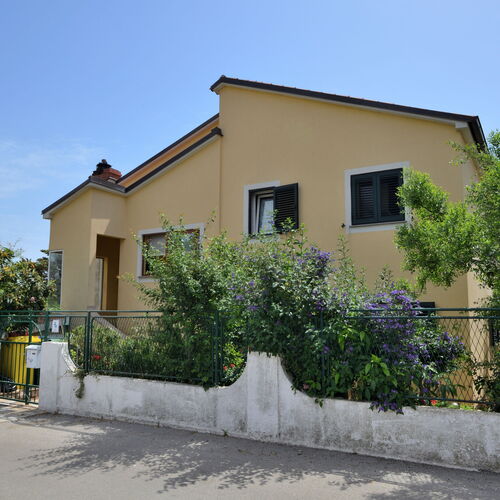 Apartments Pintur Premantura  2