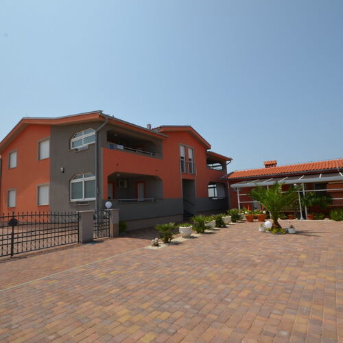 Apartments Komljen Vir II  4