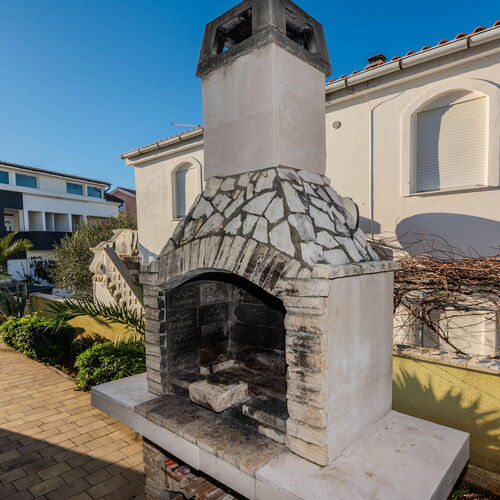 Apartment Mahnet Vir  2