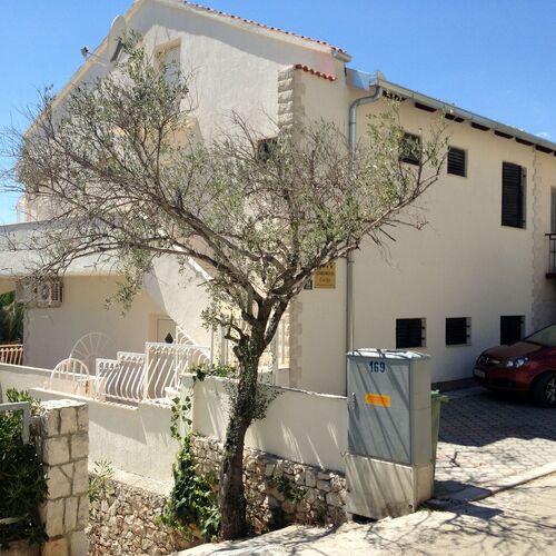 Apartments Čačija Okrug Gornji