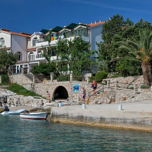 House Sea rose Zastrazisce  2