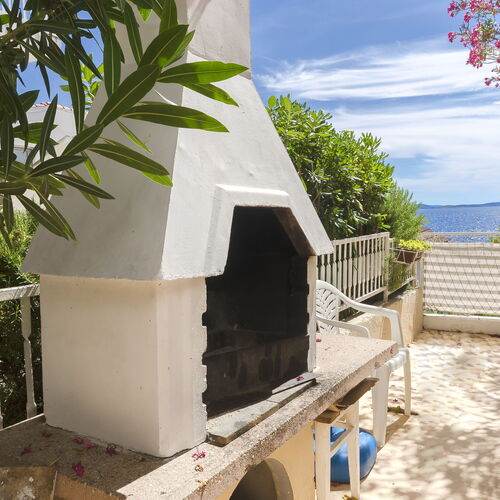 Apartment Zamalin SeaView Tribunj  4