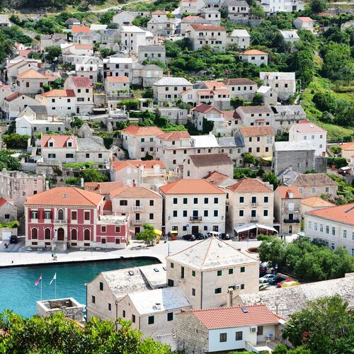 Apartments Tonka Pucisca