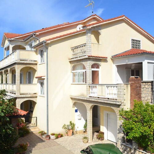 Apartments Miranda Lopar  4